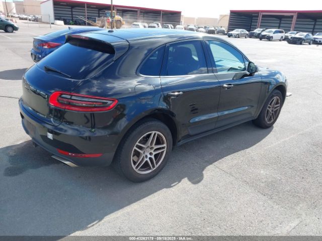 2017 PORSCHE MACAN WP1AA2A57HLB00905 Photo 3