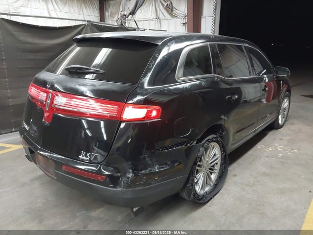 2LMHJ5AT5GBL00597 Lincoln MKT
