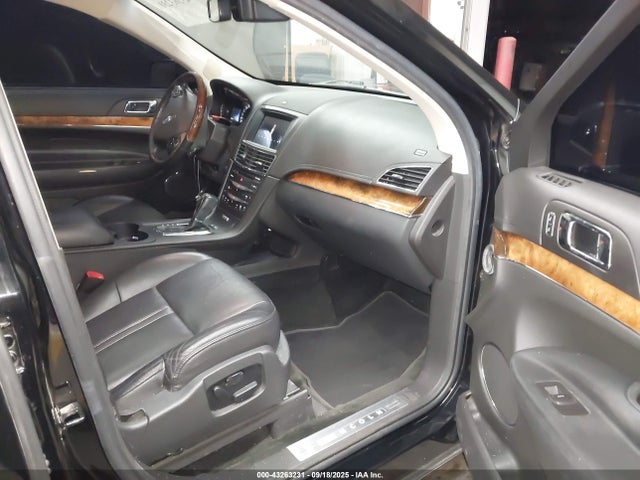 2LMHJ5AT5GBL00597 Lincoln MKT