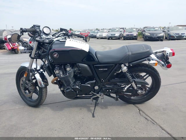 JH2SC6517EK102242 Honda Sc65e-5200001