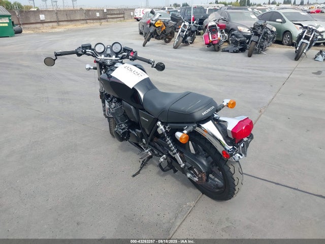 JH2SC6517EK102242 Honda Sc65e-5200001