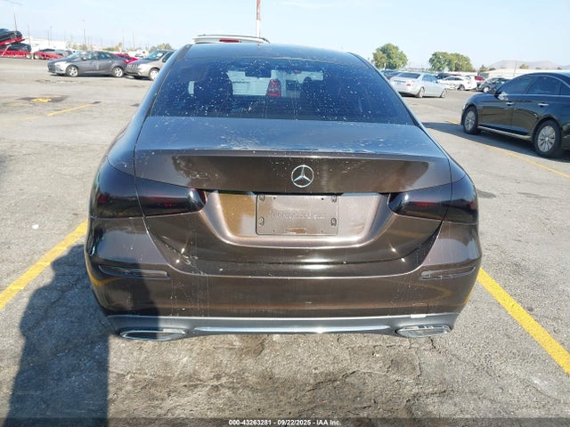 WDD3G4EB3KW026916 Mercedes-Benz m260
