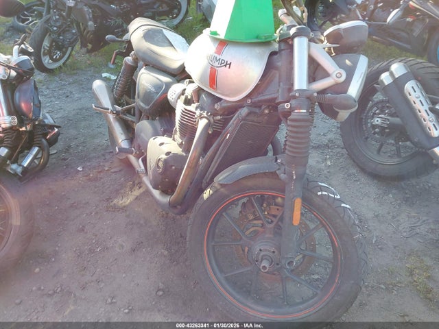 Triumph Motorcycle Street Twin 2017 SMTD31GN6HT791341 zdjęcie główne