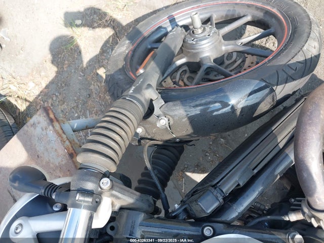 Triumph Motorcycle Street Twin 2017 SMTD31GN6HT791341 Image 12