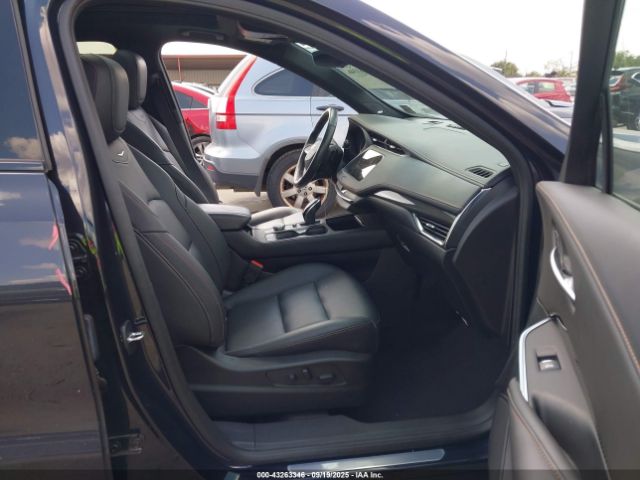 2022 CADILLAC XT4 1GYFZFR44NF144173 Photo 4
