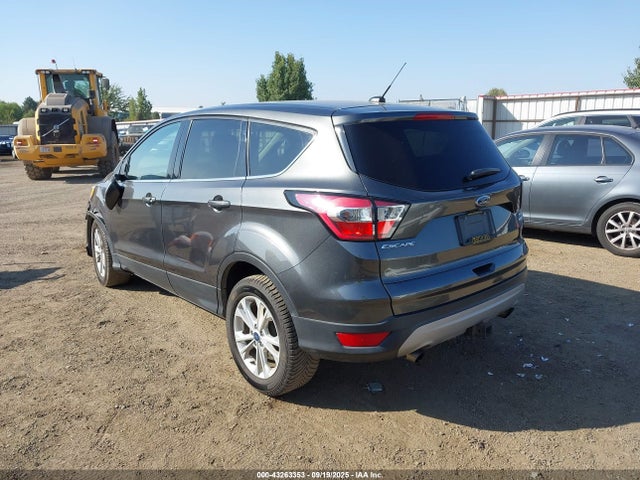Ford 2017 2017 1FMCU9G98HUD41673 Image 3