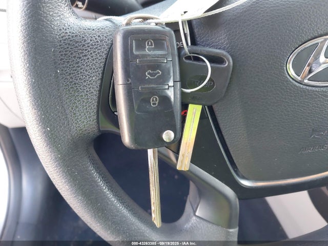 5NPE34AF1HH437978 Hyundai 2017
