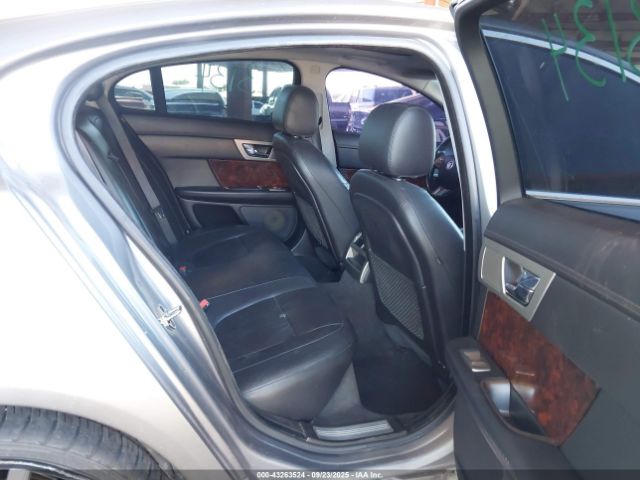 2009 JAGUAR XF SAJWA05BX9HR08084 Photo 7