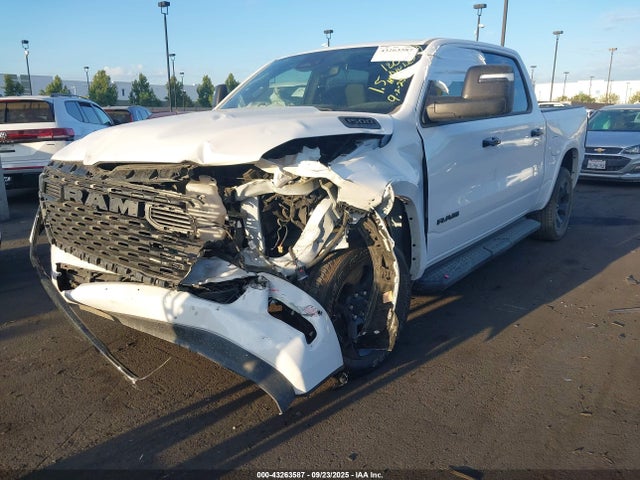 1C6SRFFP6SN624386 RAM 1500 Big Horn 4x4 5&#039;7 Box