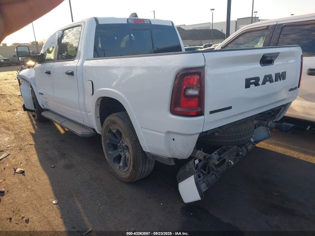 1C6SRFFP6SN624386 RAM 1500 Big Horn 4x4 5&#039;7 Box