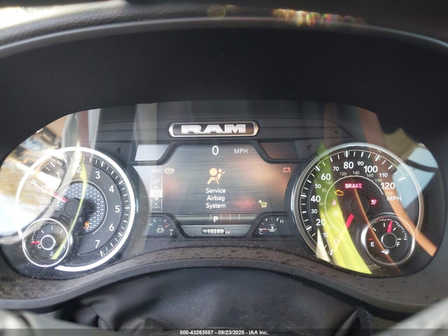 1C6SRFFP6SN624386 RAM 1500 Big Horn 4x4 5&#039;7 Box