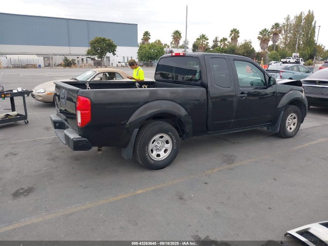1N6BD0CT8HN739728 Nissan 2017