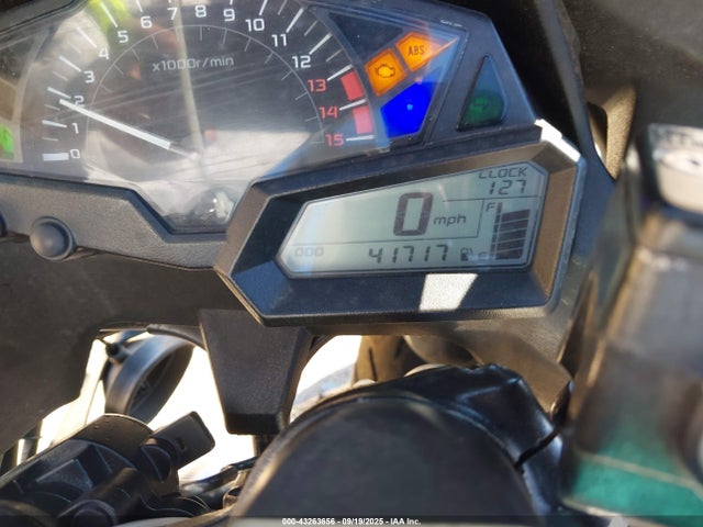 Kawasaki Ninja 300 2015 JKAEX8B17FDA22047 Image 7