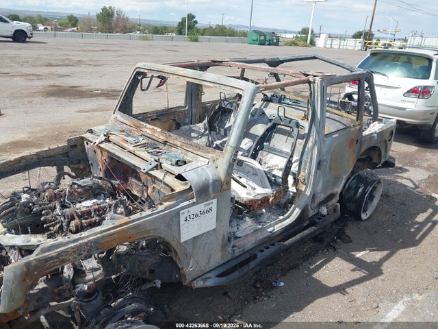 1C4BJWEG3FL620377 Jeep Wrangler Unlimited Sahara