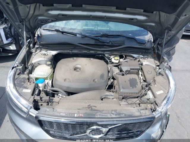 2019 VOLVO XC40 YV4AC2HM0K2152315 Photo 9