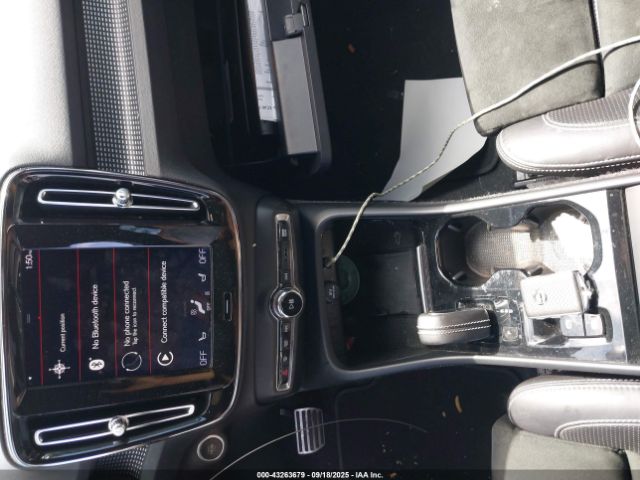 2019 VOLVO XC40 YV4AC2HM0K2152315 Photo 10