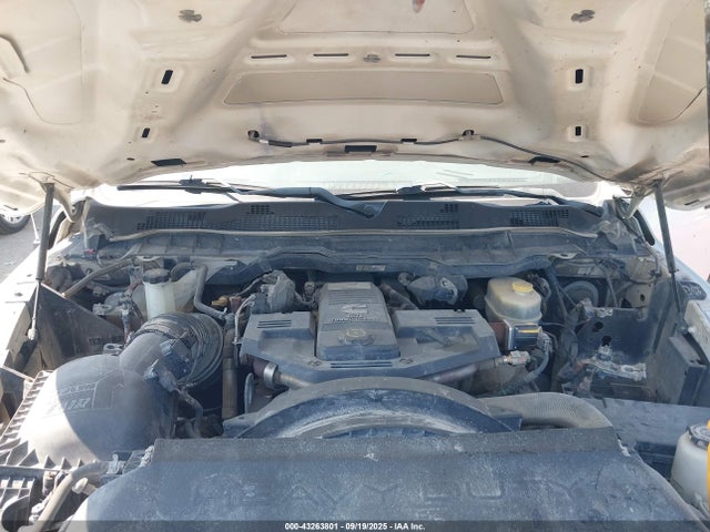 3C6UR5HL9JG256628 RAM 2500