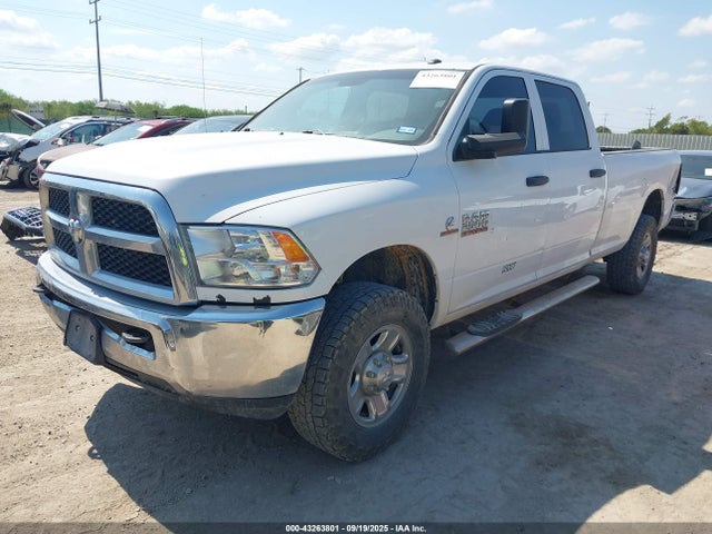 3C6UR5HL9JG256628 RAM 2500