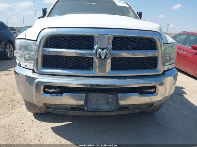3C6UR5HL9JG256628 RAM 2500