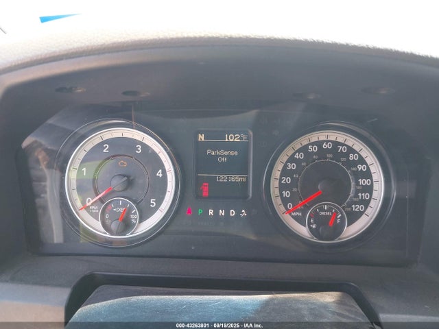 3C6UR5HL9JG256628 RAM 2500