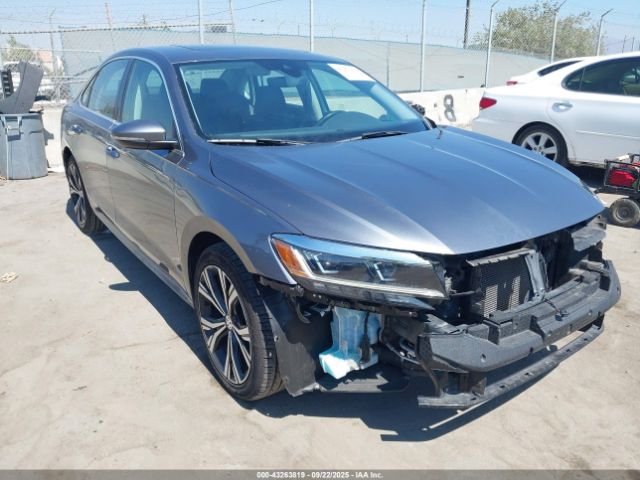 2022 VOLKSWAGEN PASSAT 1VWSA7A30NC001112