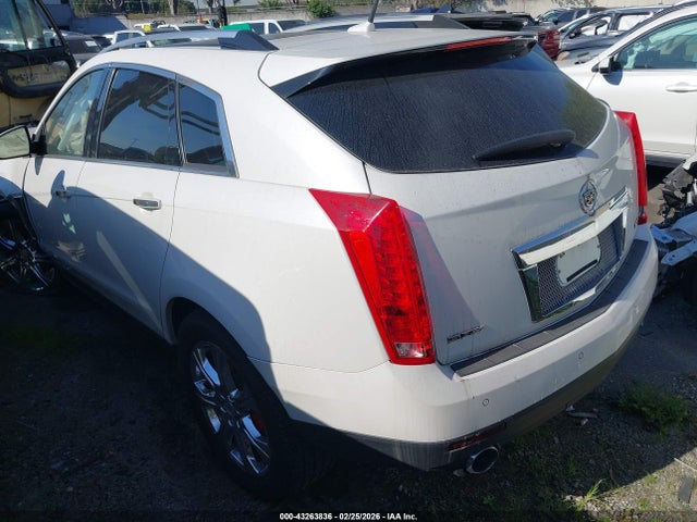 2014 CADILLAC SRX 3GYFNDE31ES588748 Photo 2