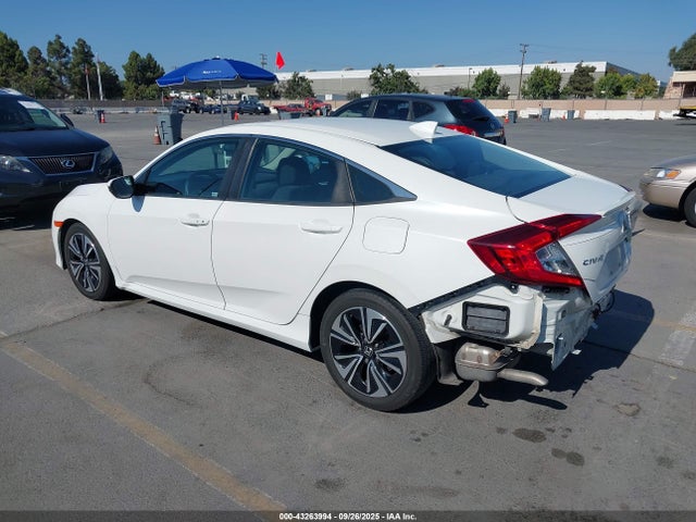 19XFC1F38JE201582 Honda l15b7