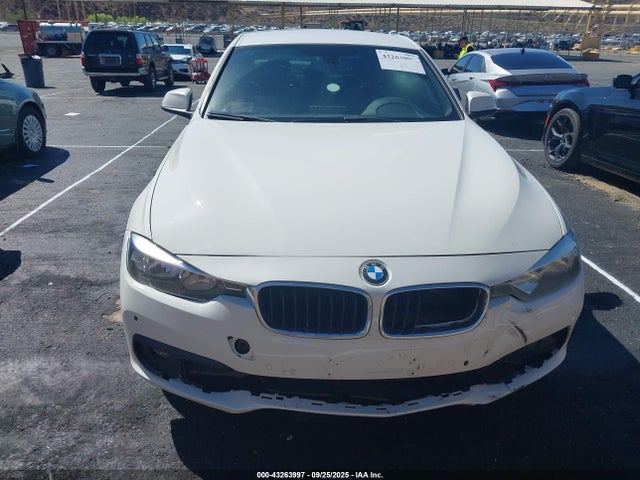 WBA8E9G58GNT83240 BMW 328I