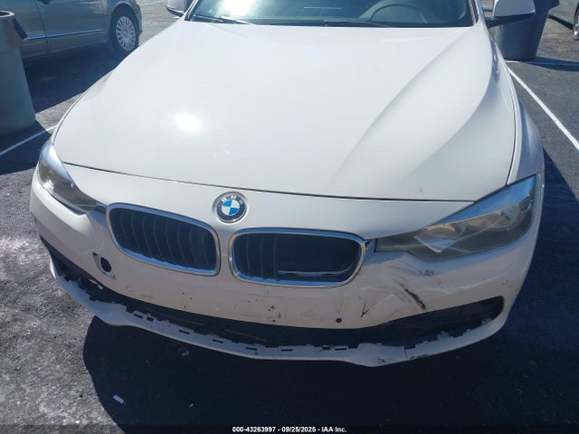 WBA8E9G58GNT83240 BMW 328I