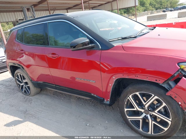 Jeep 2025 2025 3C4NJDCN1ST594136 Image 13