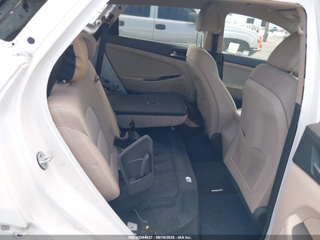 KM8J33A40GU161574 Hyundai 2016