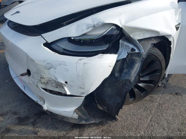 2022 TESLA MODEL Y 7SAYGDEF6NF538958 Photo 5