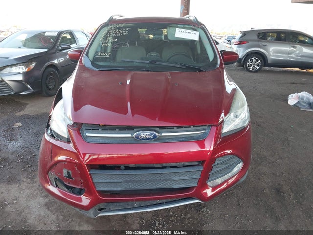 1FMCU0G9XGUB73075 Ford Escape