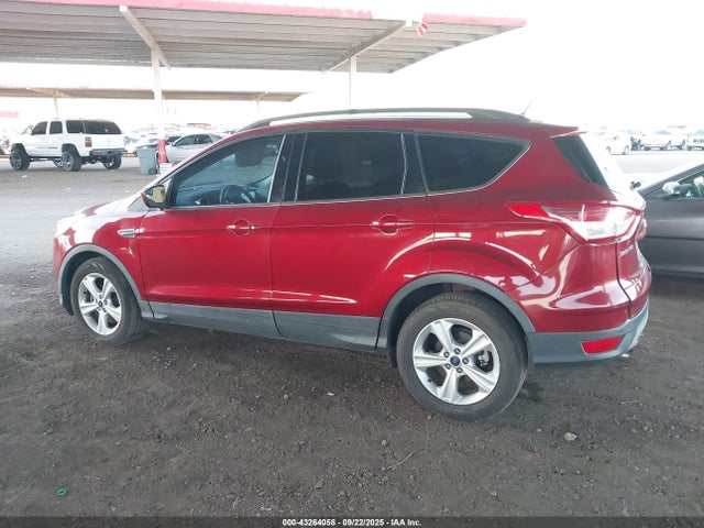 1FMCU0G9XGUB73075 Ford Escape