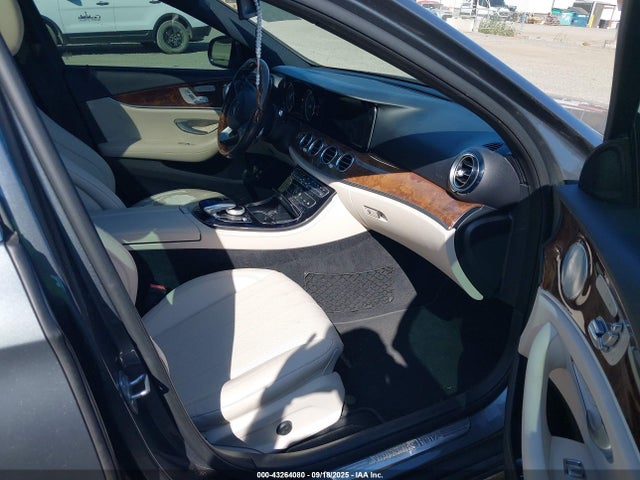 WDDZF4JB9HA029537 Mercedes-Benz m274