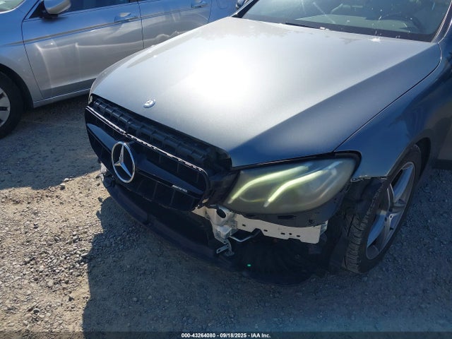 WDDZF4JB9HA029537 Mercedes-Benz m274