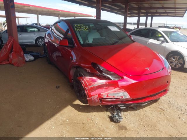 2024 TESLA MODEL Y 7SAYGAEE7RF149712 Photo 0
