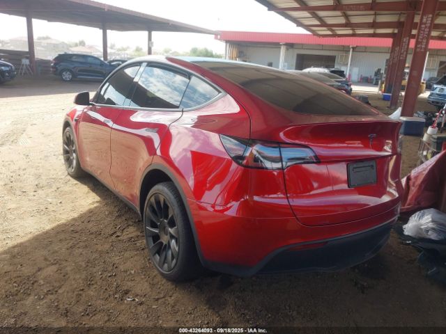 2024 TESLA MODEL Y 7SAYGAEE7RF149712 Photo 2