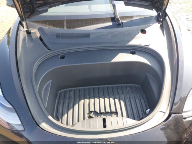 2023 TESLA MODEL 3 5YJ3E1EAXPF577975 Photo 9