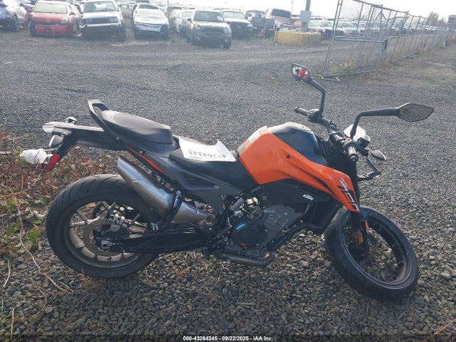 LCETU740XRH700188 KTM 790 Duke