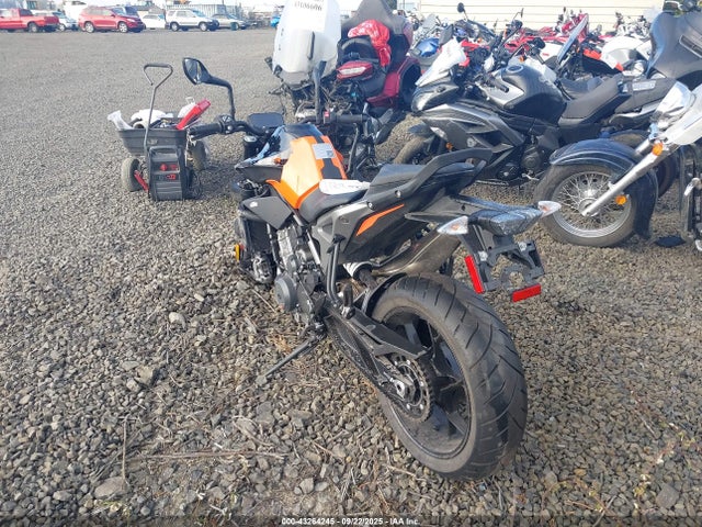 LCETU740XRH700188 KTM 790 Duke