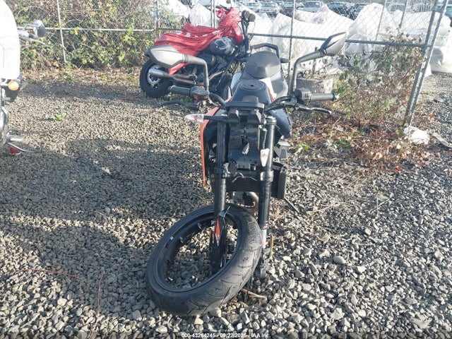 LCETU740XRH700188 KTM 790 Duke