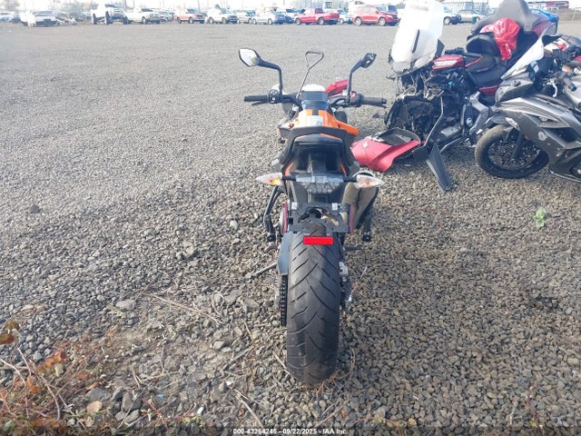 LCETU740XRH700188 KTM 790 Duke