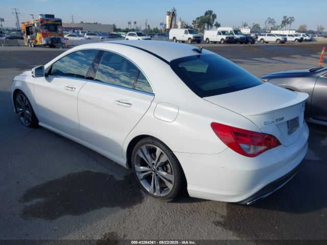 2019 MERCEDES-BENZ CLA 250 WDDSJ4GB5KN743950 Photo 2