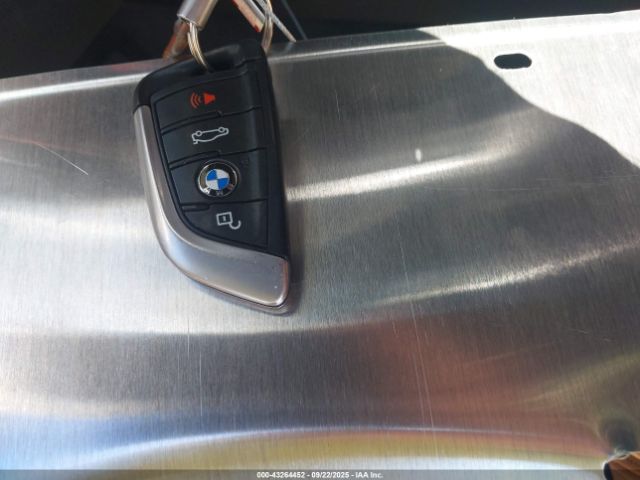 2019 BMW X3 5UXTR9C53KLD93090 Photo 10