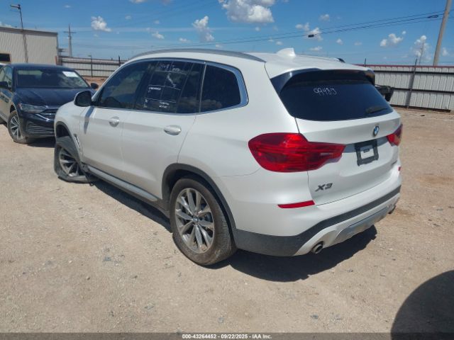 2019 BMW X3 5UXTR9C53KLD93090 Photo 2