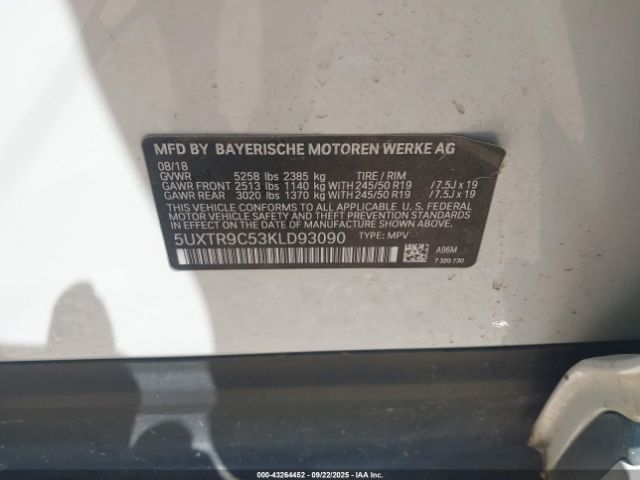 2019 BMW X3 5UXTR9C53KLD93090 Photo 8