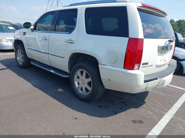 2007 CADILLAC ESCALADE 1GYEC63887R275441 Photo 2