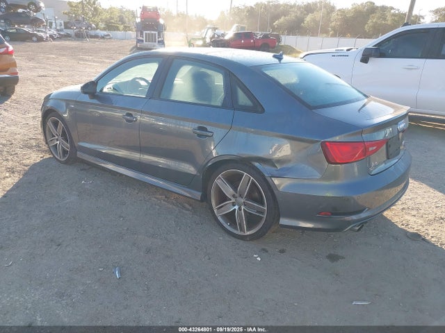 2016 AUDI A3 WAUB8GFF6G1055043 Photo 2