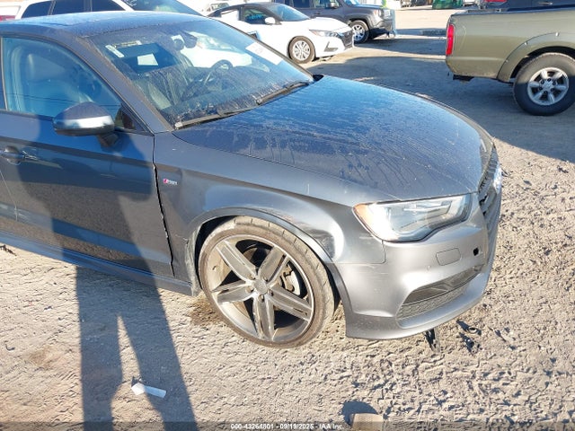 2016 AUDI A3 WAUB8GFF6G1055043 Photo 5